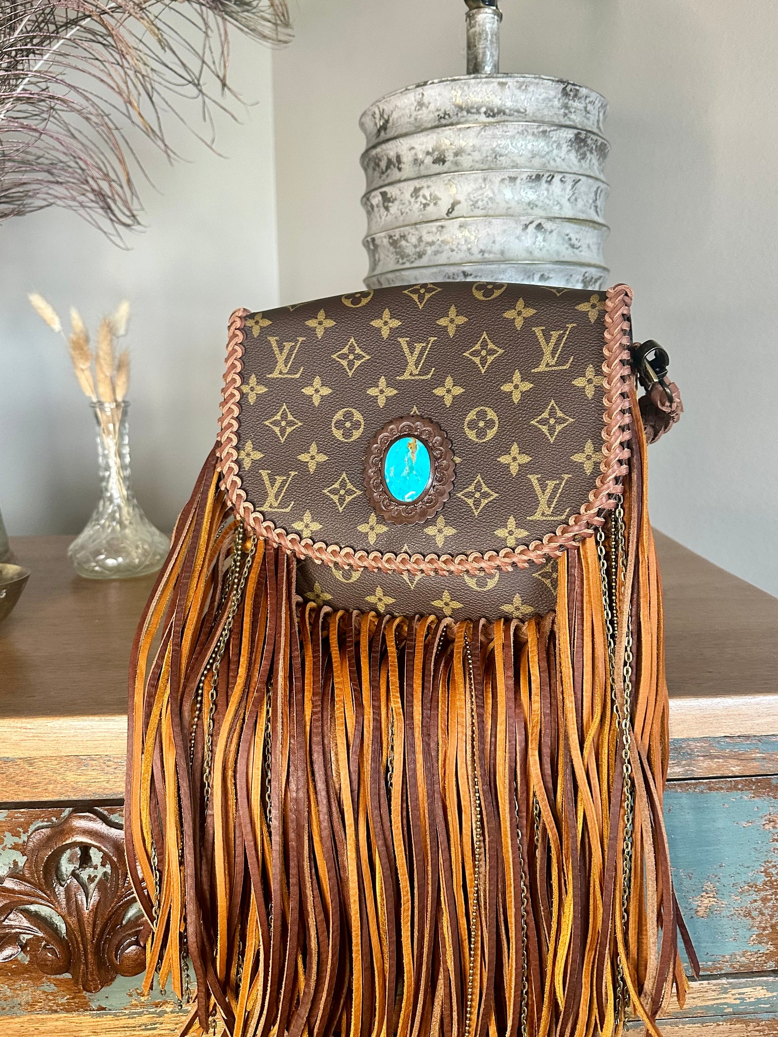 The World Traveler in Gold