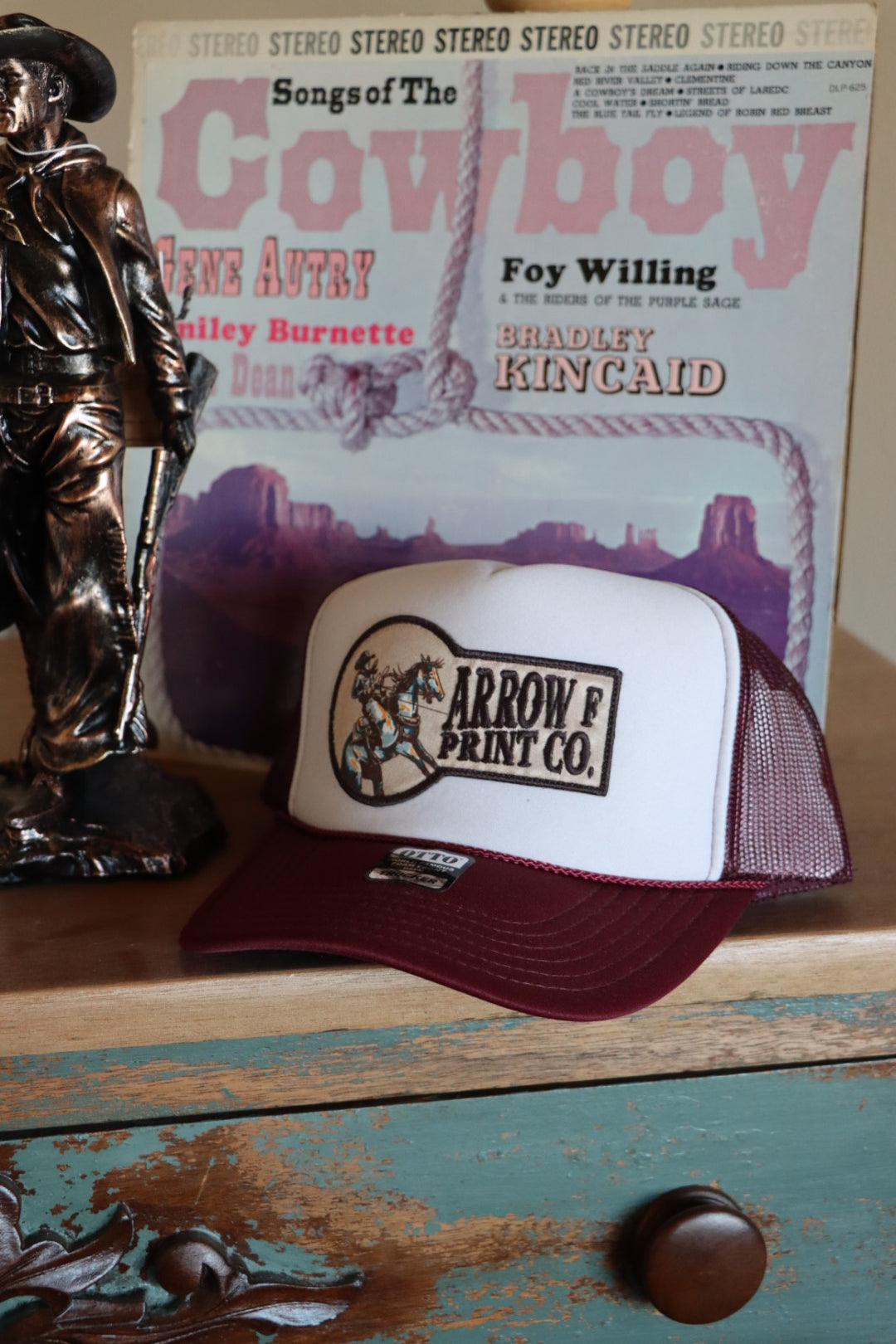 Arrow F Trucker