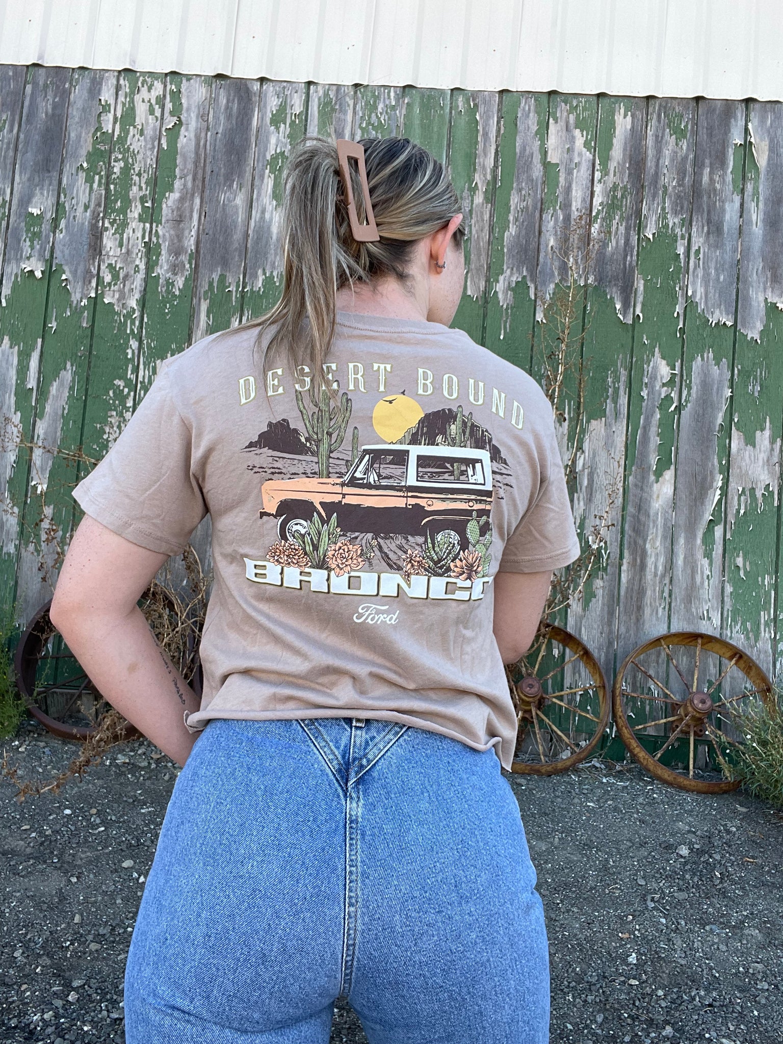 Ford Bronco Women's Relaxed Crop T-Shirt