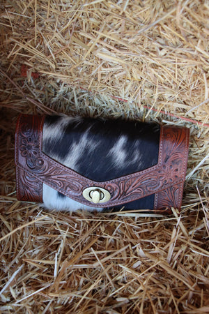 Twist Lock Hide Wallet